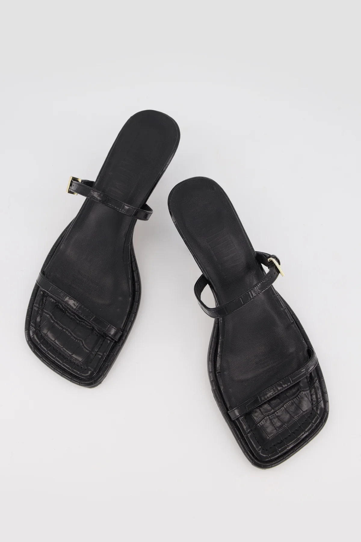 Lou Lou - Image 11